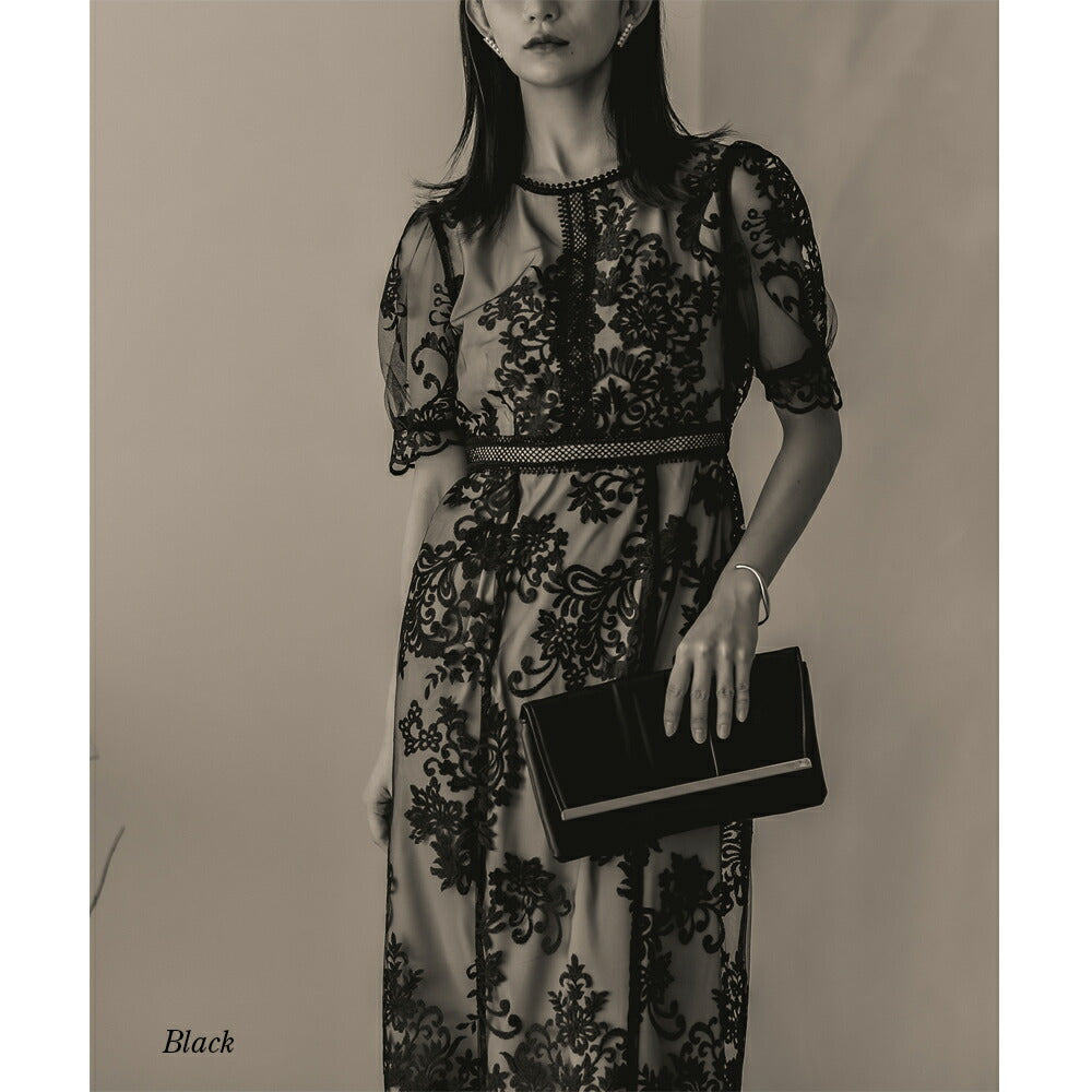 300062 チュールレースタイトロングワンピース