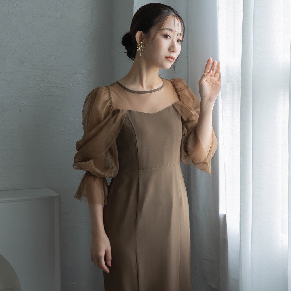 160cm B82cm  W59cm H83cm 骨格ウェーブ【Mサイズ着用】