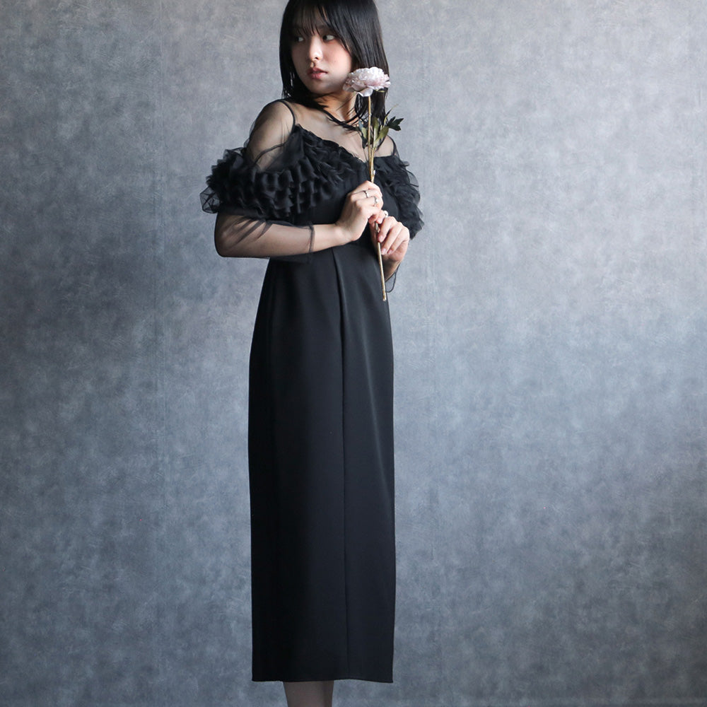 300182 リッチチュールオフショルペンシルドレス