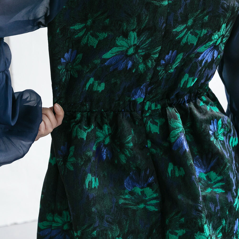 300195 ジャガードラグランバルーンスリーブドレス