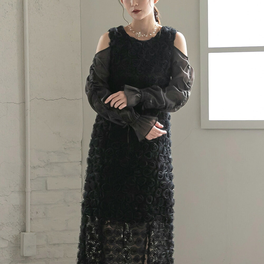 300197 ドロストギャザースリーブ×プチローズペンシルドレス