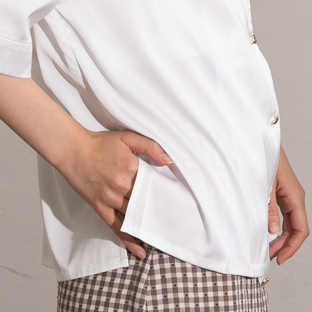 330026 ハートボタンサテンブラウス