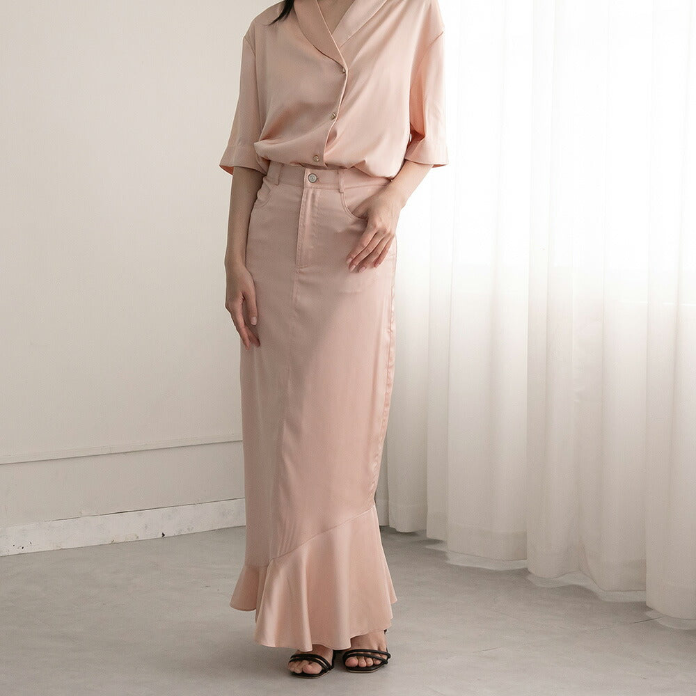 330027 ヘムフリルサテンスカート