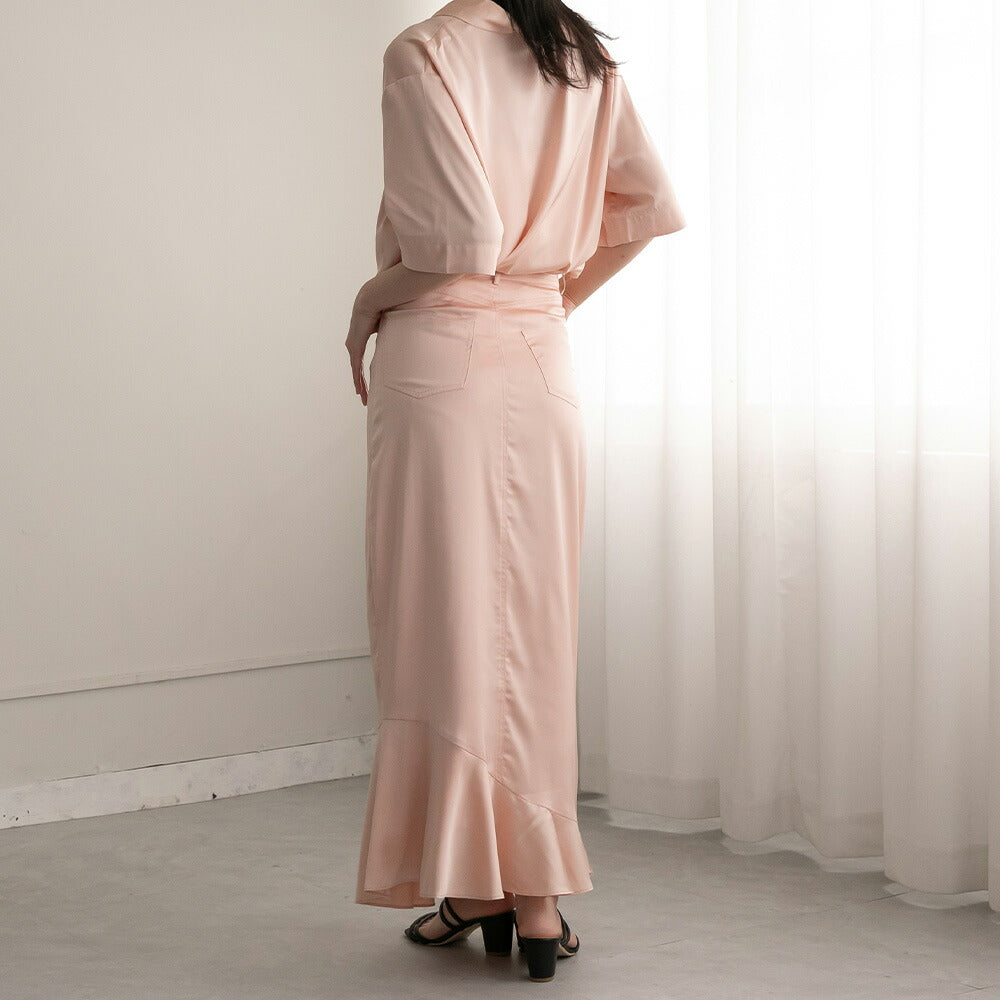 330027 ヘムフリルサテンスカート