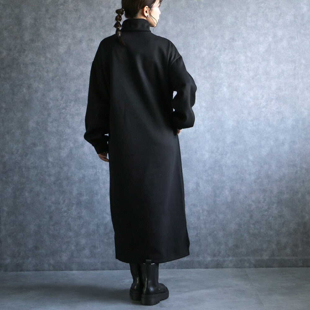 330102 ハーフジップ裏起毛スウェットワンピース