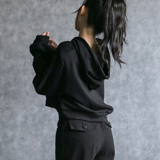 330103 ハートポイントショートフーディー