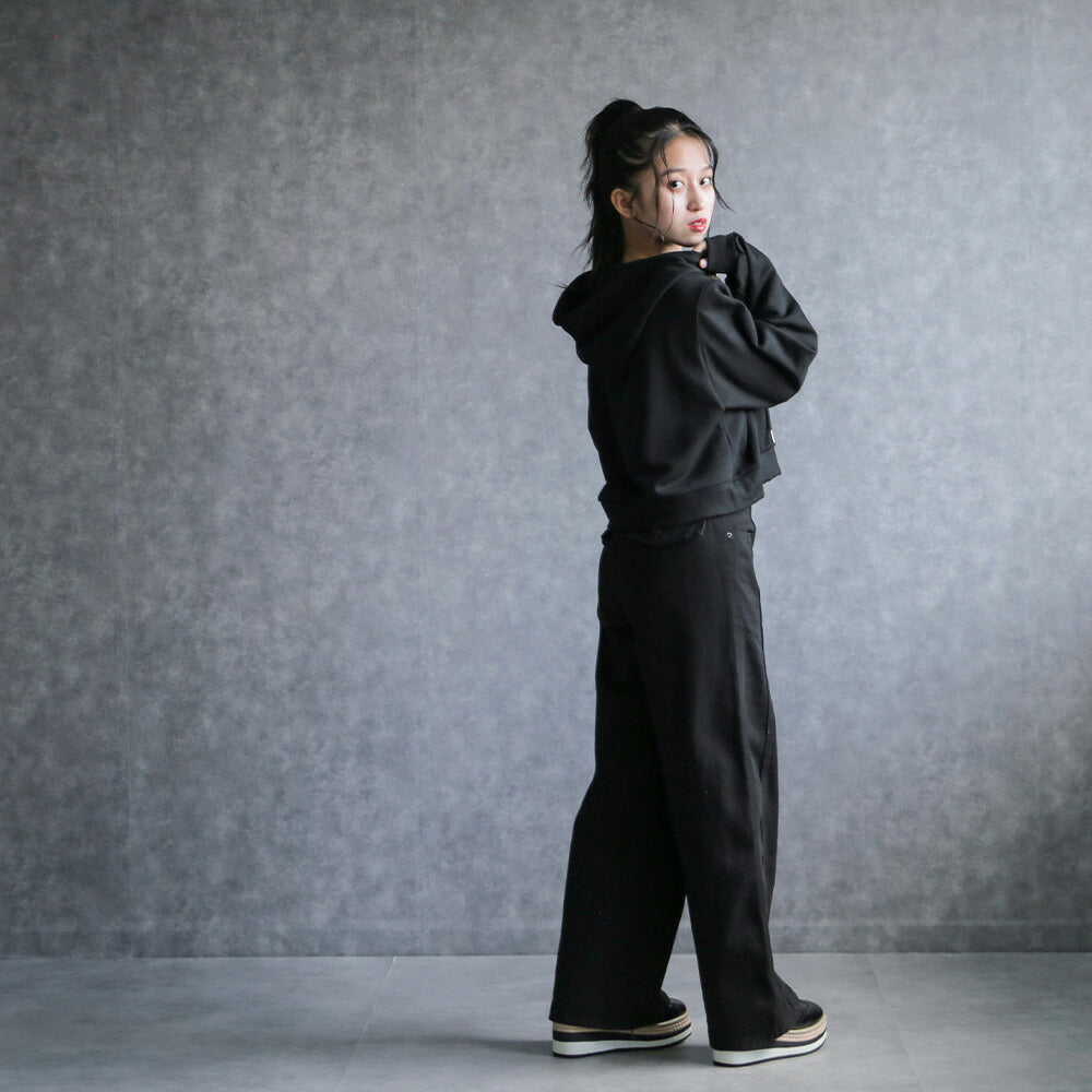 330103 ハートポイントショートフーディー