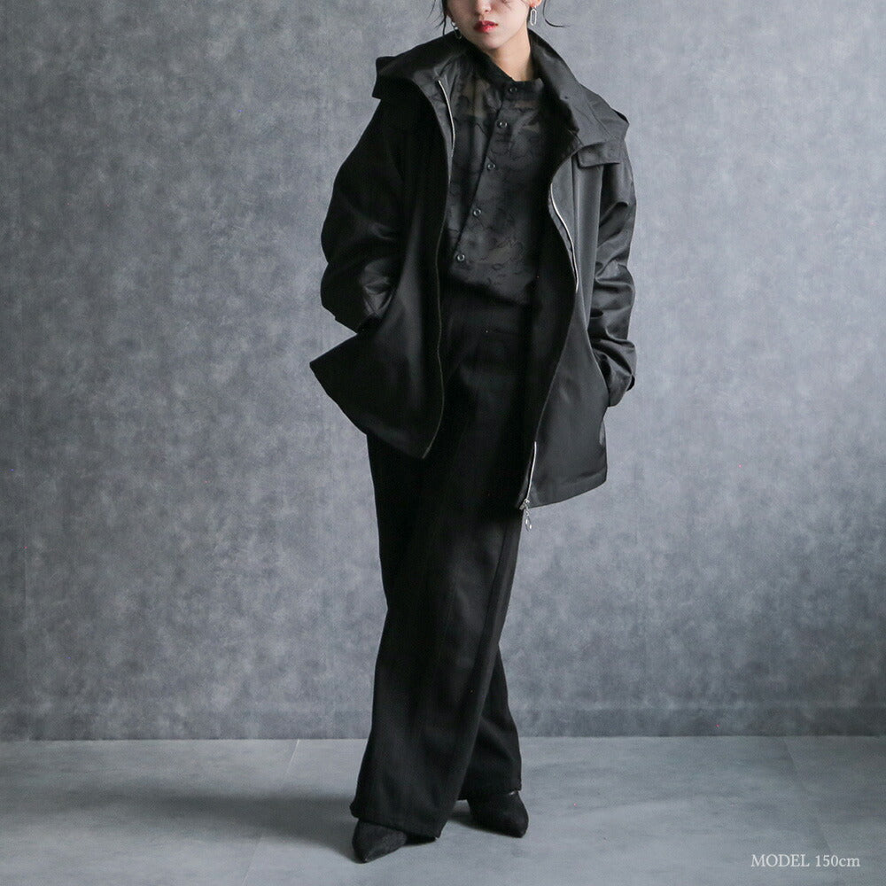 330104 マウンテンパーカー