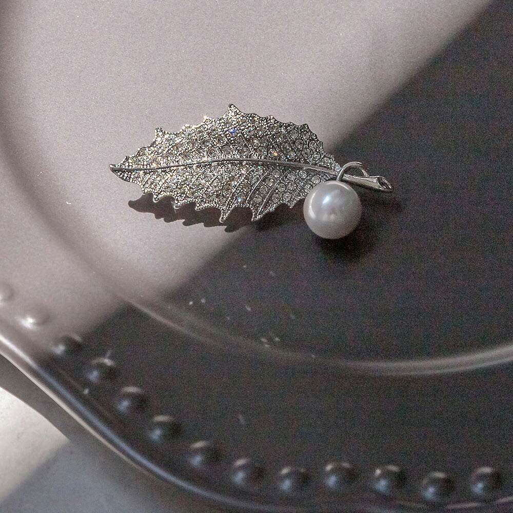 550123 パールリーフブローチ