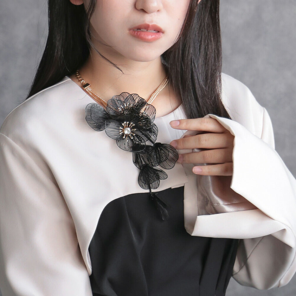 ロイヤルシアーブーケネックレス